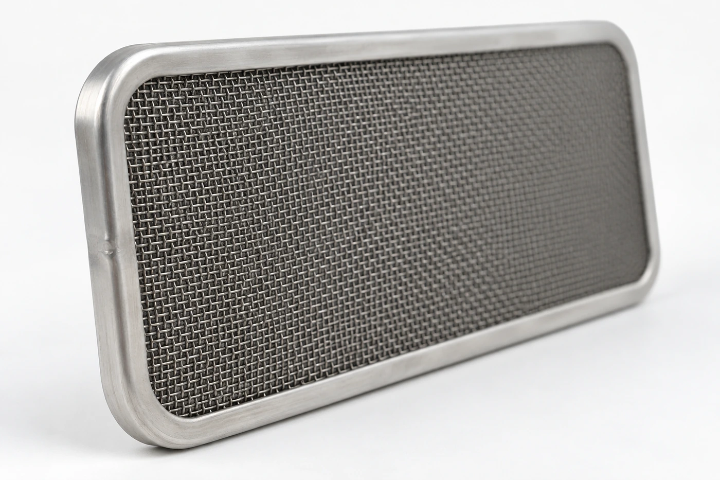 Aluminum-framed stainless mesh filter screen (illustration)